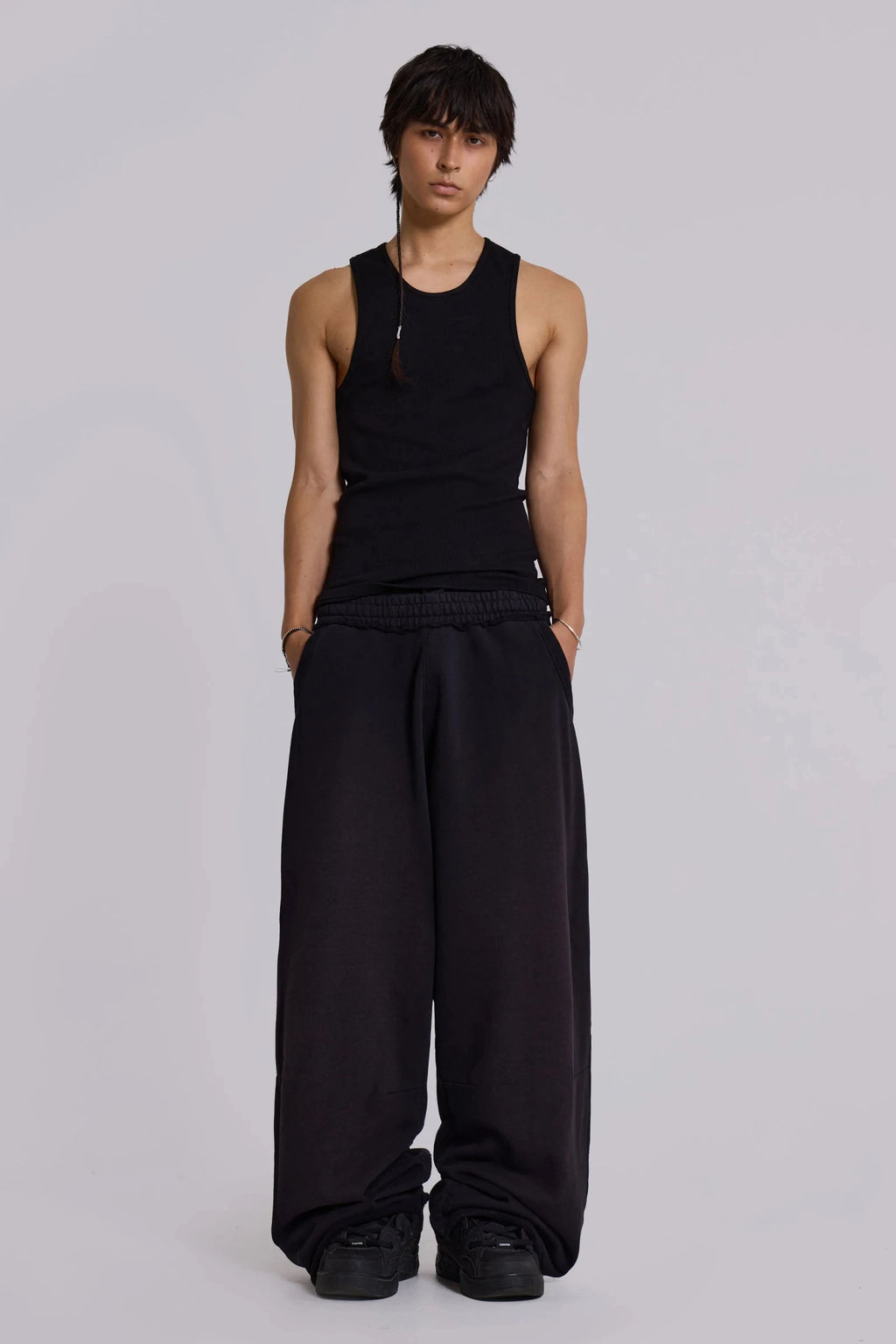 Black Baggy Wide-Leg Joggers — Oversized Streetwear Sweatpants