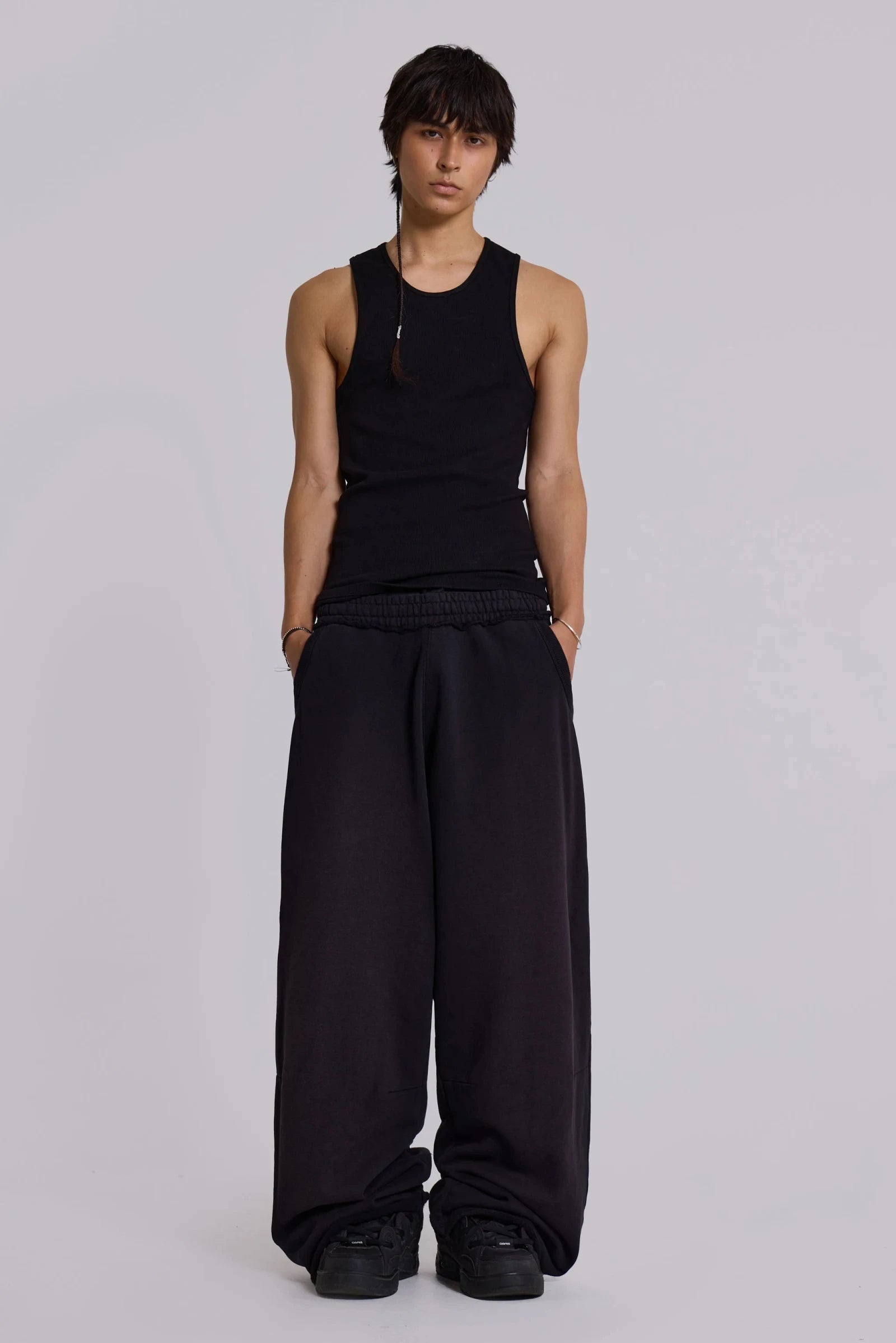 Black Baggy Wide-Leg Joggers — Oversized Streetwear Sweatpants
