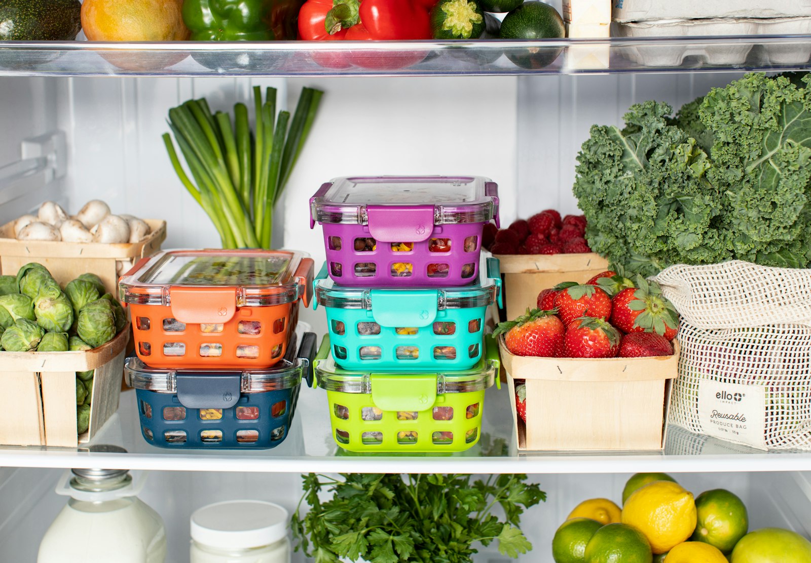 Food storage containers